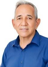 Fotografia oficial de QUIRINO