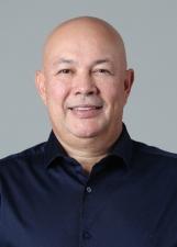 Fotografia oficial de ZÉ ADRIANO