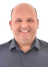 Fotografia oficial de DR LUCIANO