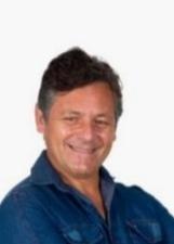 Fotografia oficial de DOUGLAS KAJFES