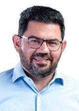 Fotografia oficial de DR. IGINO