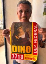 Fotografia oficial de DINO