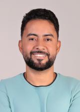 Fotografia oficial de MC LEOZINHO