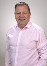 Fotografia oficial de VANDO RIBEIRO