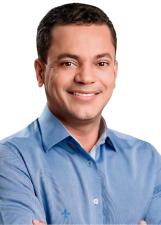 Fotografia oficial de LÉO NOVAIS