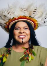 Fotografia oficial de SÔNIA GUAJAJARA