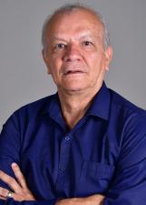 Fotografia oficial de IDALINO