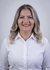 Fotografia oficial de LÉIA ALVES