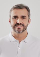 Fotografia oficial de NELINHO