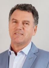 Fotografia oficial de IOLANDO