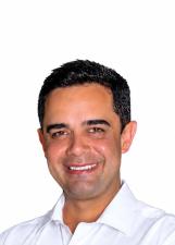 Fotografia oficial de LÉO CAMARGO