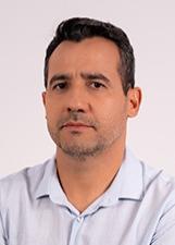 Fotografia oficial de DR. LOURIVAL LOBO